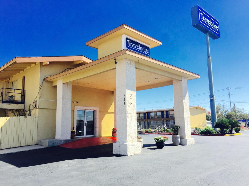 Travelodge By Wyndham New Braunfels Esterno foto