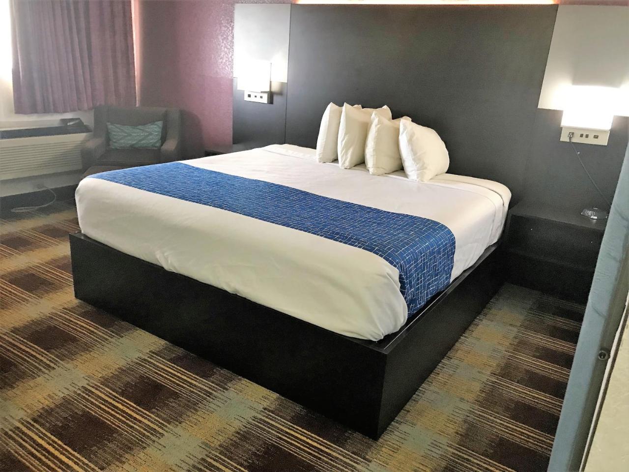Travelodge By Wyndham New Braunfels Esterno foto