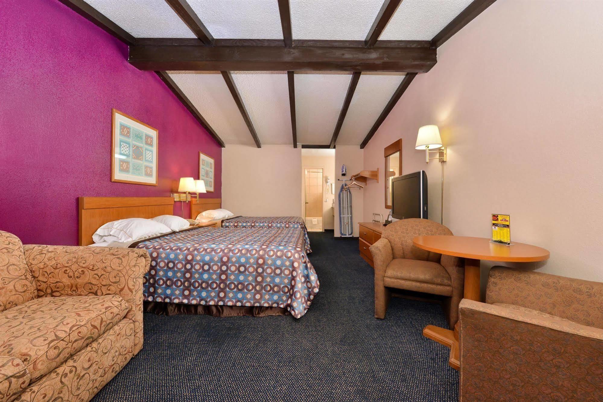 Travelodge By Wyndham New Braunfels Esterno foto