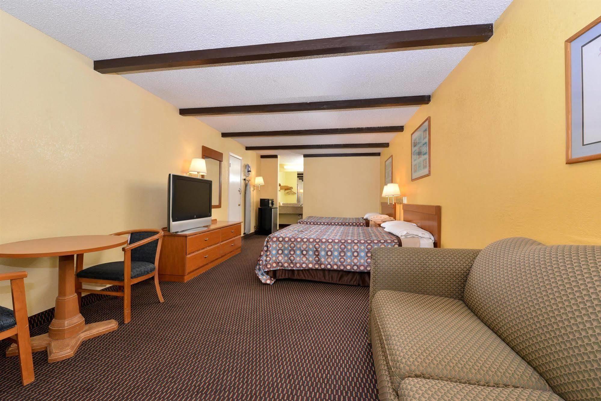 Travelodge By Wyndham New Braunfels Esterno foto